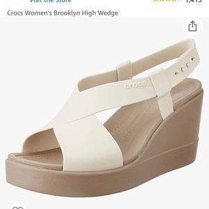 NWT Crocs size 8 Brooklyn wedges